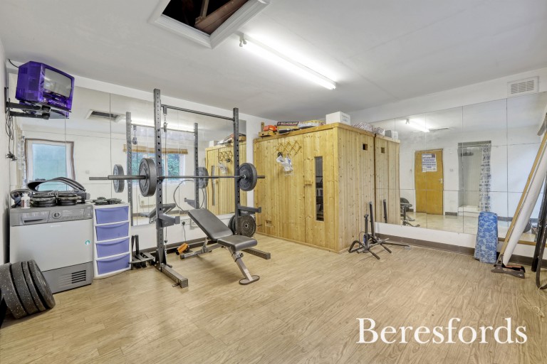 Images for Oaklands Avenue, Romford, RM1