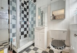 Images for Oaklands Avenue, Romford, RM1