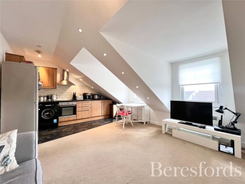 Click the photo for more details of Park Lane, Hornchurch, RM11