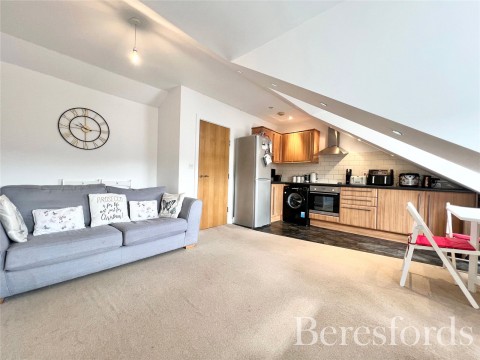 Click the photo for more details of Park Lane, Hornchurch, RM11