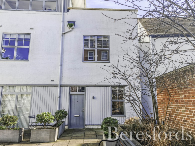 Click the photo for more details of High Street, Colchester, Essex, CO1