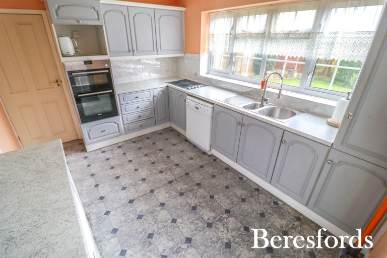 Images for Tadlows Close, Upminster, RM14