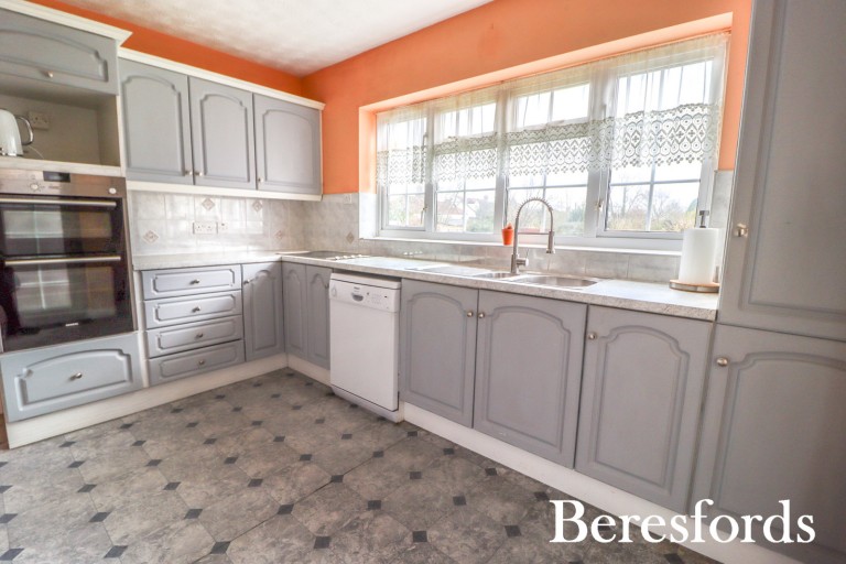 Images for Tadlows Close, Upminster, RM14