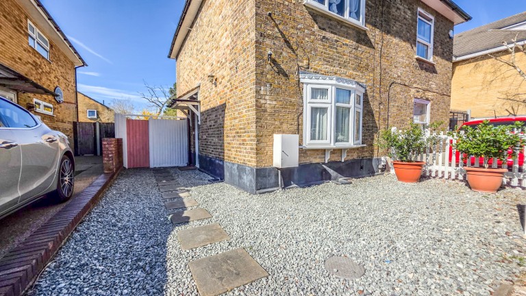 Images for Carlisle Road, Romford, RM1