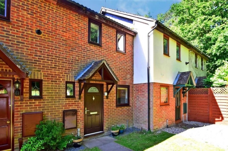 Click the photo for more details of Spalt Close, Hutton, Brentwood, Essex, CM13