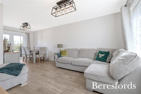 Click the photo for more details of Ardleigh Gardens, Hutton, Brentwood, Essex, CM13