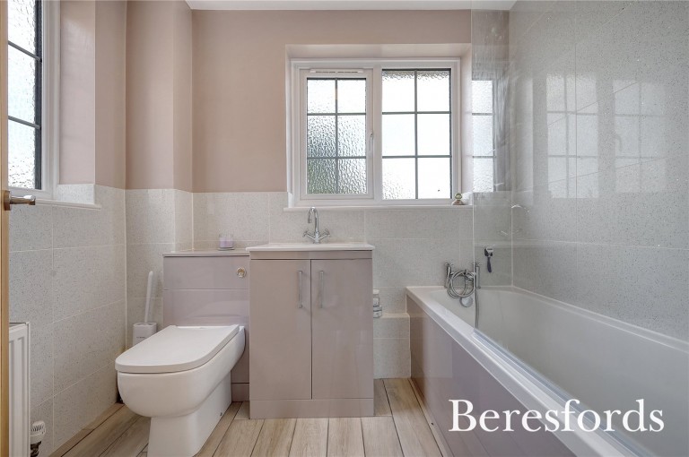 Images for Ardleigh Gardens, Hutton, Brentwood, Essex, CM13