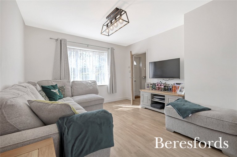 Images for Ardleigh Gardens, Hutton, Brentwood, Essex, CM13