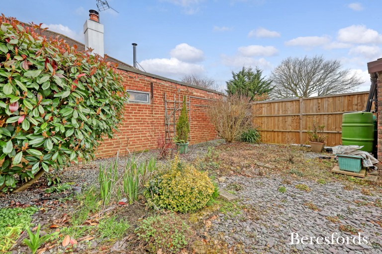 Images for Fairholme Gardens, Upminster, RM14