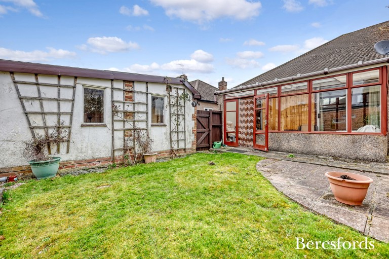 Images for Fairholme Gardens, Upminster, RM14