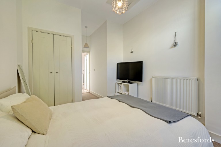 Images for Monarch's Court, 8 Hearn Road, Romford, RM1