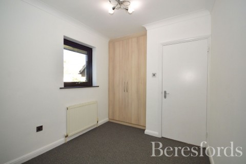 Click the photo for more details of Compton Avenue, Gidea Park, Romford, RM2