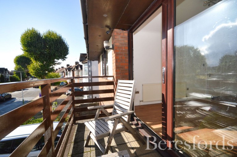 Images for Compton Avenue, Gidea Park, Romford, RM2