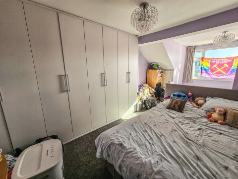 Click the photo for more details of Woodfield Drive, Gidea Park, RM2