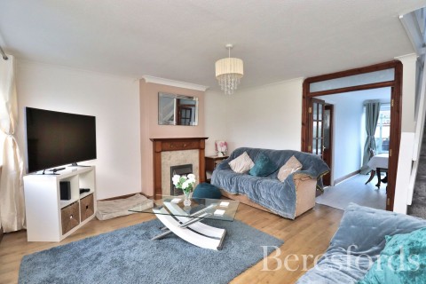 Click the photo for more details of Hawfinch Walk, Chelmsford, Essex, CM2