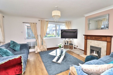 Click the photo for more details of Hawfinch Walk, Chelmsford, Essex, CM2