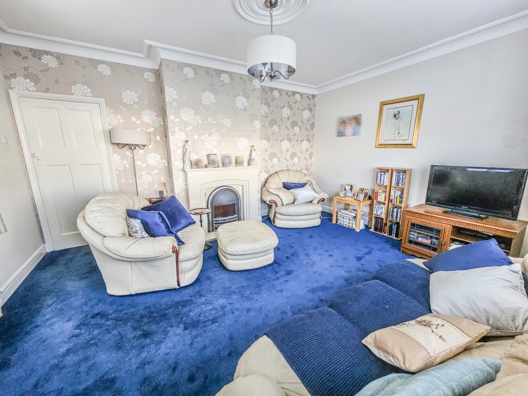 Images for Tudor Drive, Gidea Park, RM2