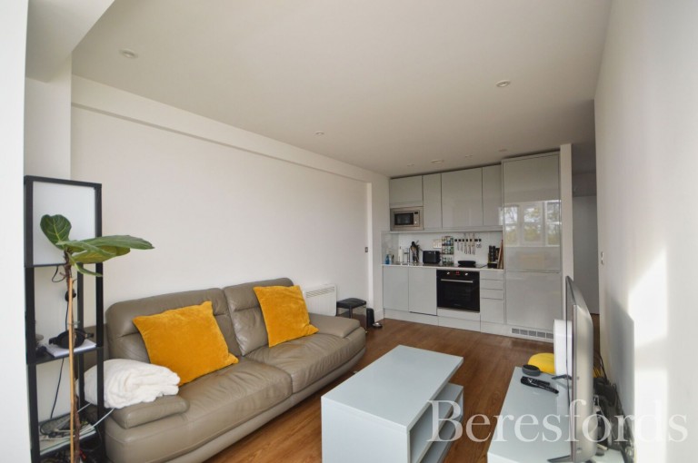 Images for Loam House, 77 London Road, Romford, RM7