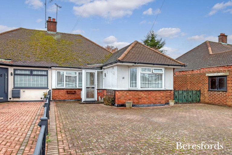 Images for Dunmow Gardens, West Horndon, Brentwood, Essex, CM13