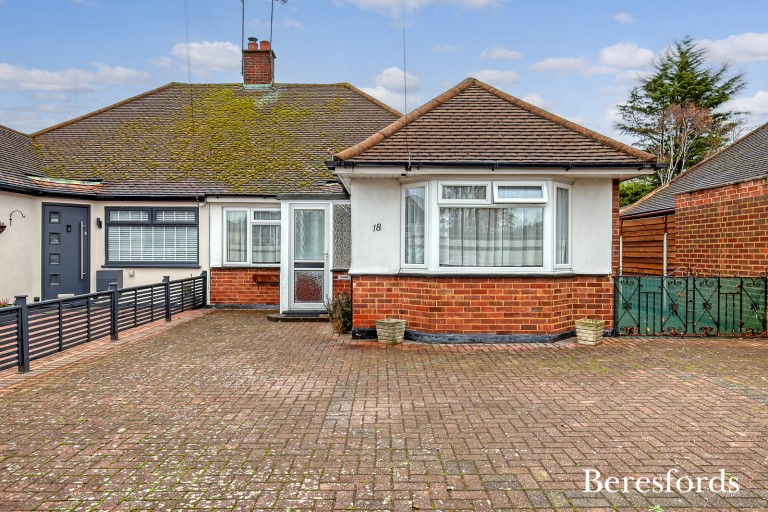 Images for Dunmow Gardens, West Horndon, Brentwood, Essex, CM13