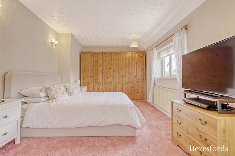 Images for Preston Road, Noak Hill, RM3