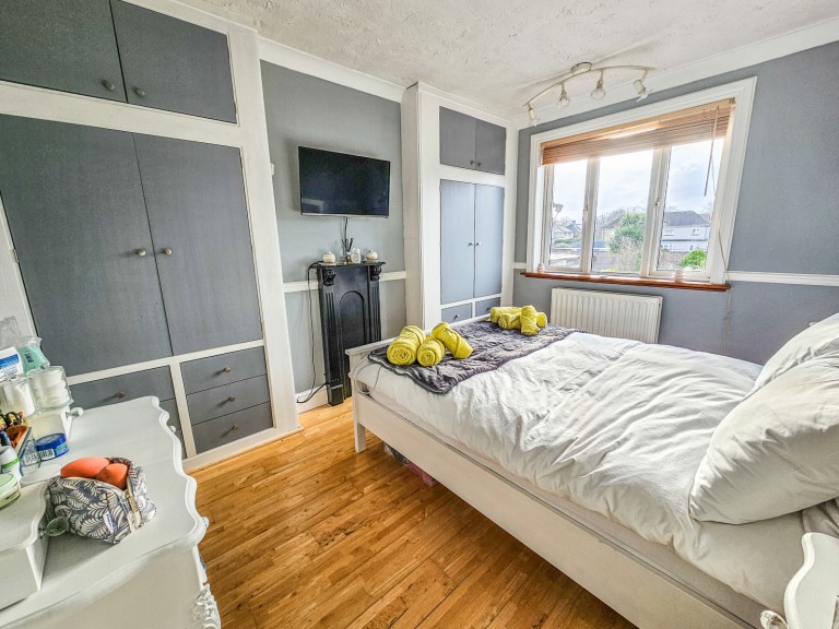 Images for Fourth Avenue, Romford, RM7