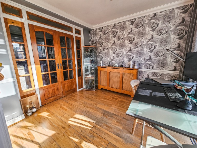 Images for Fourth Avenue, Romford, RM7