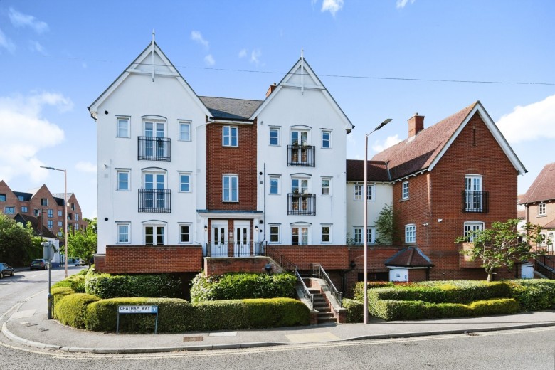 Click the photo for more details of Hart Street, Brentwood, Essex, CM14