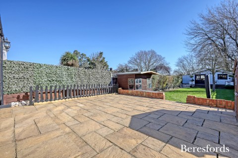 Click the photo for more details of Argyle Gardens, Upminster, RM14