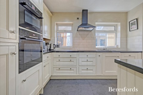 Click the photo for more details of Argyle Gardens, Upminster, RM14