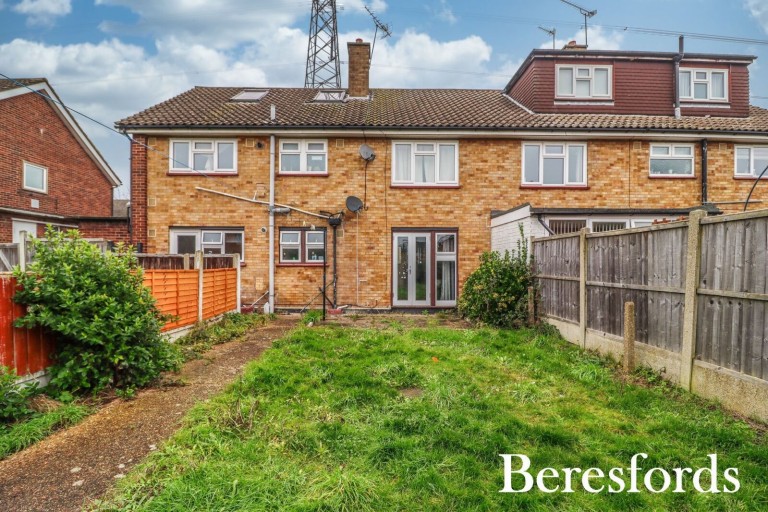 Images for Roseberry Gardens, Upminster, RM14