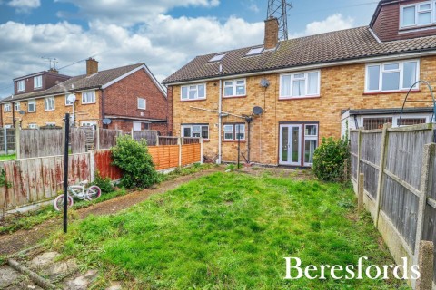 Click the photo for more details of Roseberry Gardens, Upminster, RM14