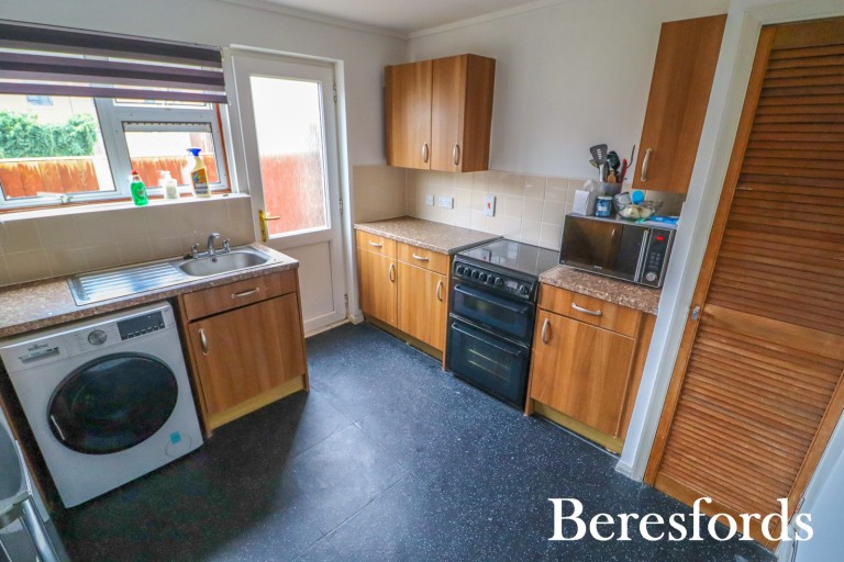 Images for Roseberry Gardens, Upminster, RM14
