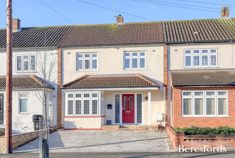 Click the photo for more details of Severn Drive, Upminster, RM14