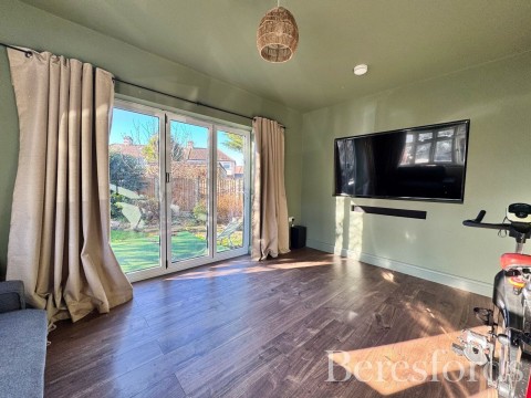 Click the photo for more details of Milton Avenue, Hornchurch, RM12