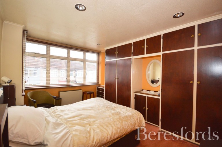 Images for Beechfield Gardens, Romford, RM7