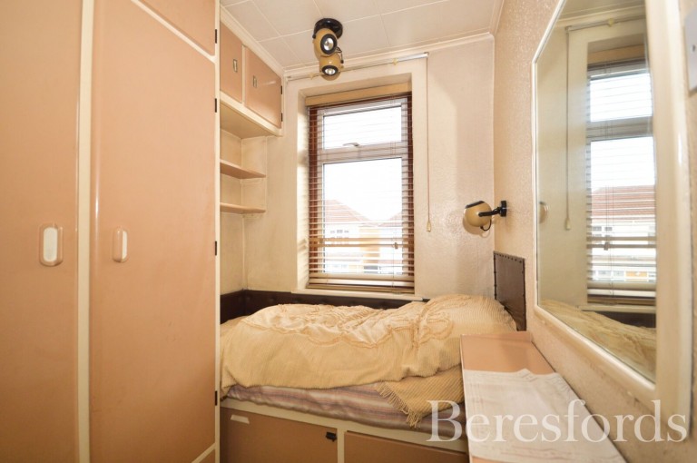 Images for Beechfield Gardens, Romford, RM7