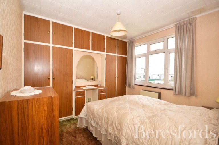 Images for Beechfield Gardens, Romford, RM7