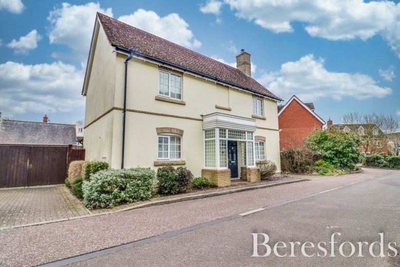 Click the photo for more details of Gainsborough Road, Braintree, Essex, CM77