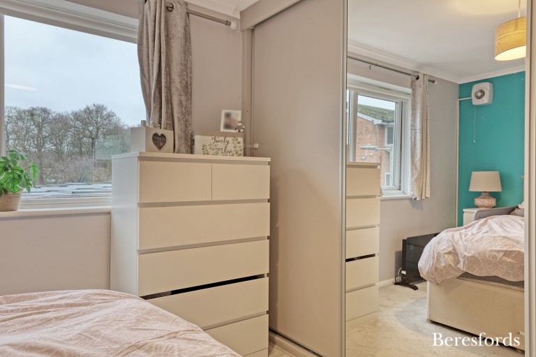 Images for Harkness Close, Romford, RM3