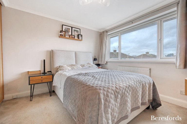 Images for Hoylake Gardens, Romford, RM3