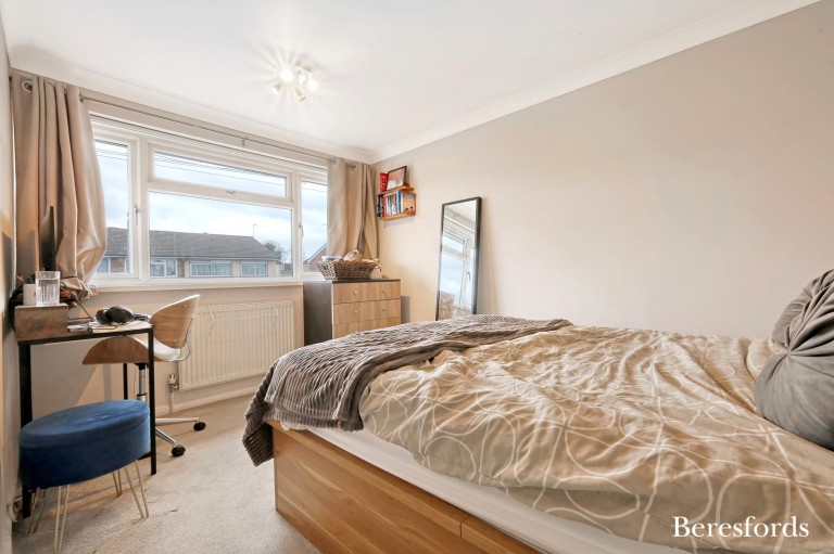 Images for Hoylake Gardens, Romford, RM3