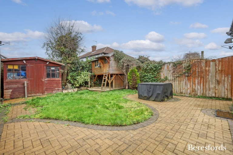 Images for Hoylake Gardens, Romford, RM3