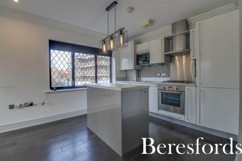 Click the photo for more details of Priests Lane, Brentwood, Essex, CM15