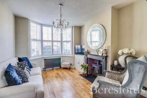 Click the photo for more details of Weight Road, Chelmsford, Essex, CM2