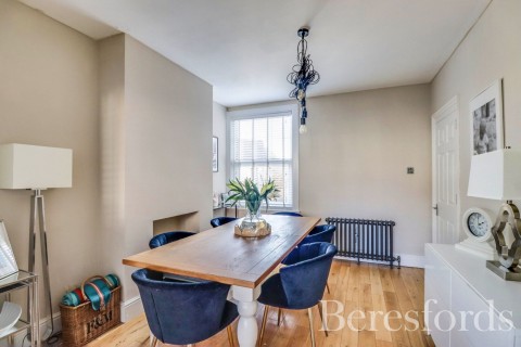 Click the photo for more details of Weight Road, Chelmsford, Essex, CM2