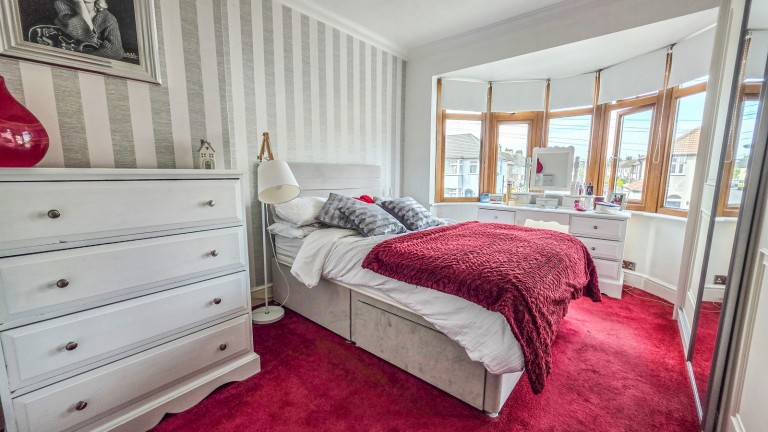 Images for Bridport Avenue, Romford, RM7