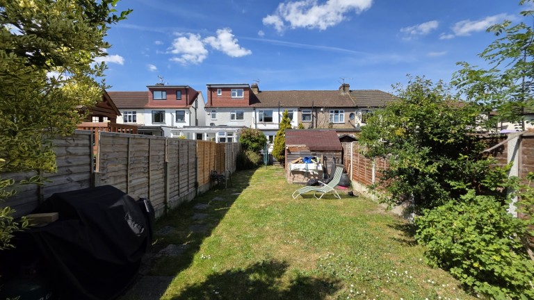 Images for Bridport Avenue, Romford, RM7