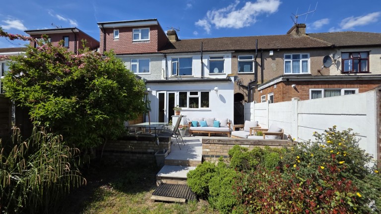 Images for Bridport Avenue, Romford, RM7