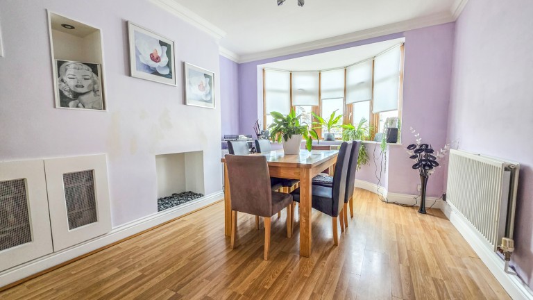 Images for Bridport Avenue, Romford, RM7